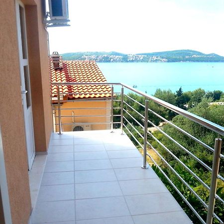 Apartment Jurcevic Trogir Zimmer foto