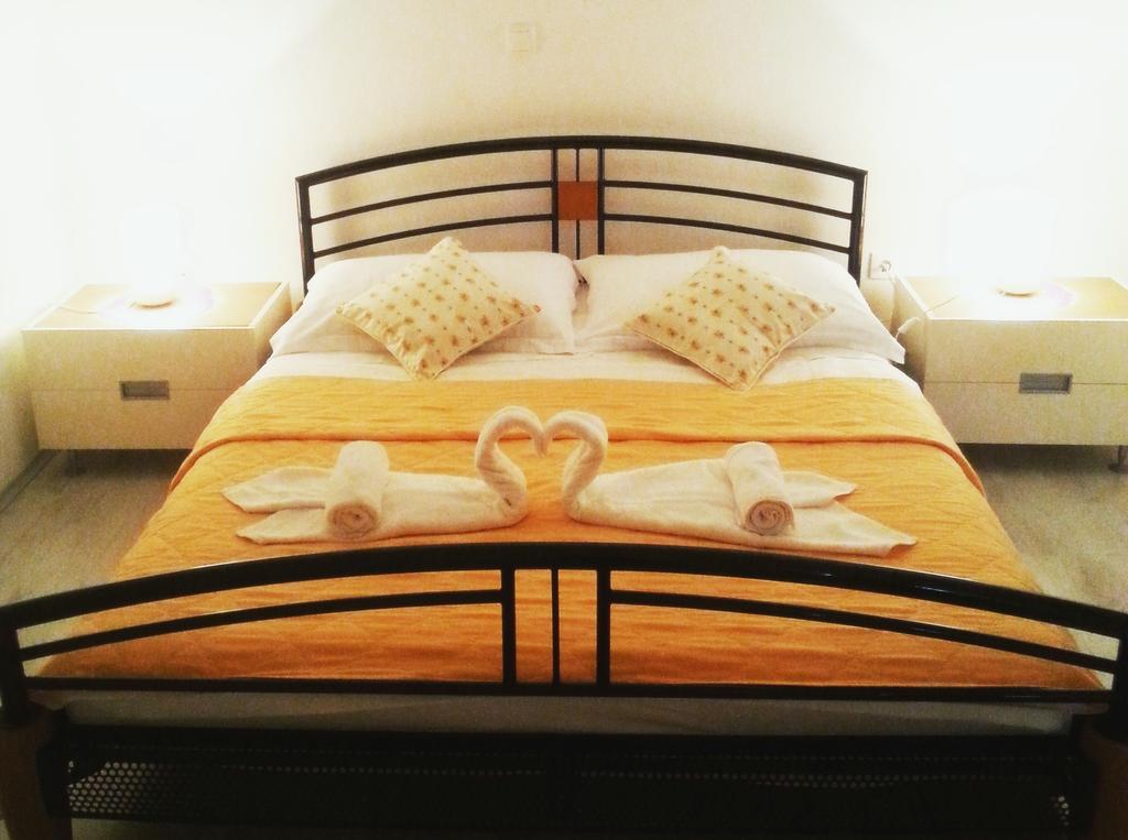 Apartment Jurcevic Trogir Zimmer foto